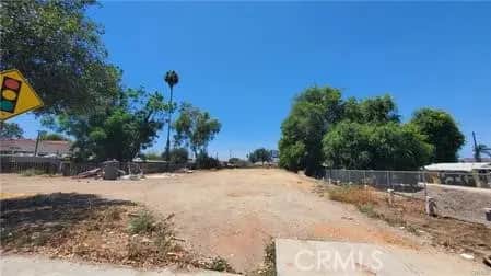 217 Iowa, Riverside, CA — listing photo 1