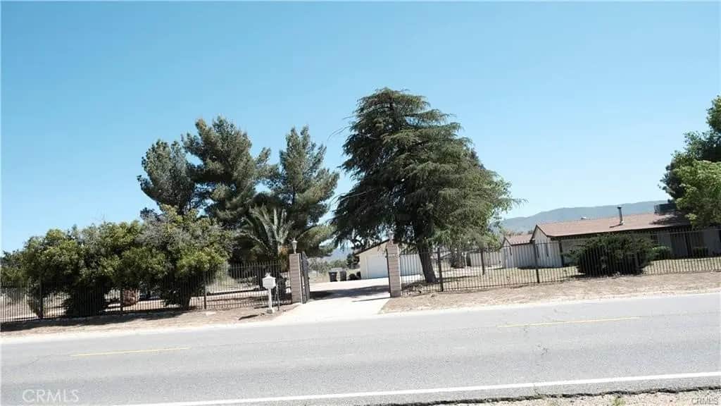3514 W Avenue N, Palmdale, CA — listing photo 1