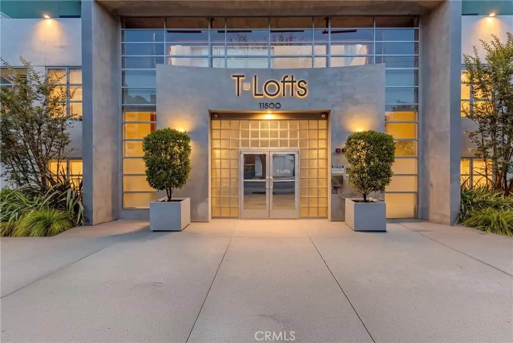 11500 Tennessee Avenue 330, Los Angeles, CA — listing photo 1