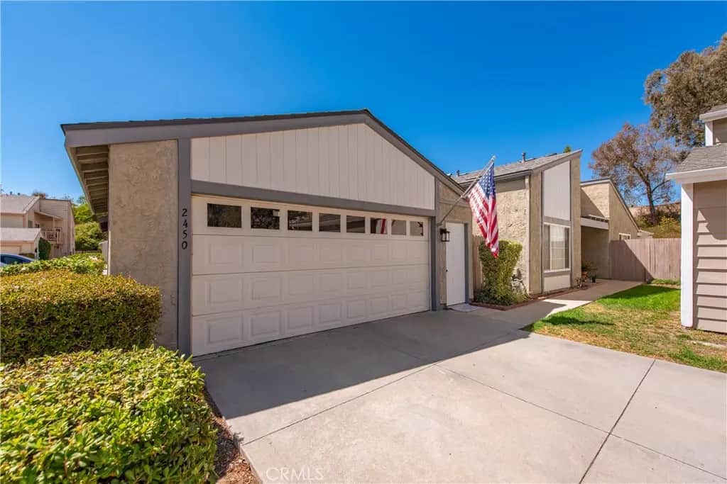 2450 Stow, Simi Valley, CA — listing photo 1