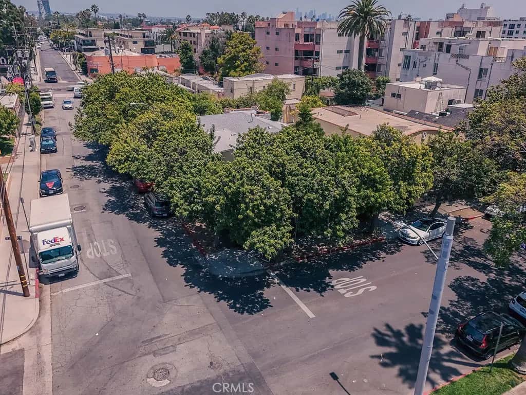 7122 /7124 De Longpre, Los Angeles, CA — listing photo 1