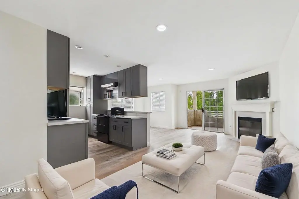 2623 Antonio Drive 112, Camarillo, CA — listing photo 1