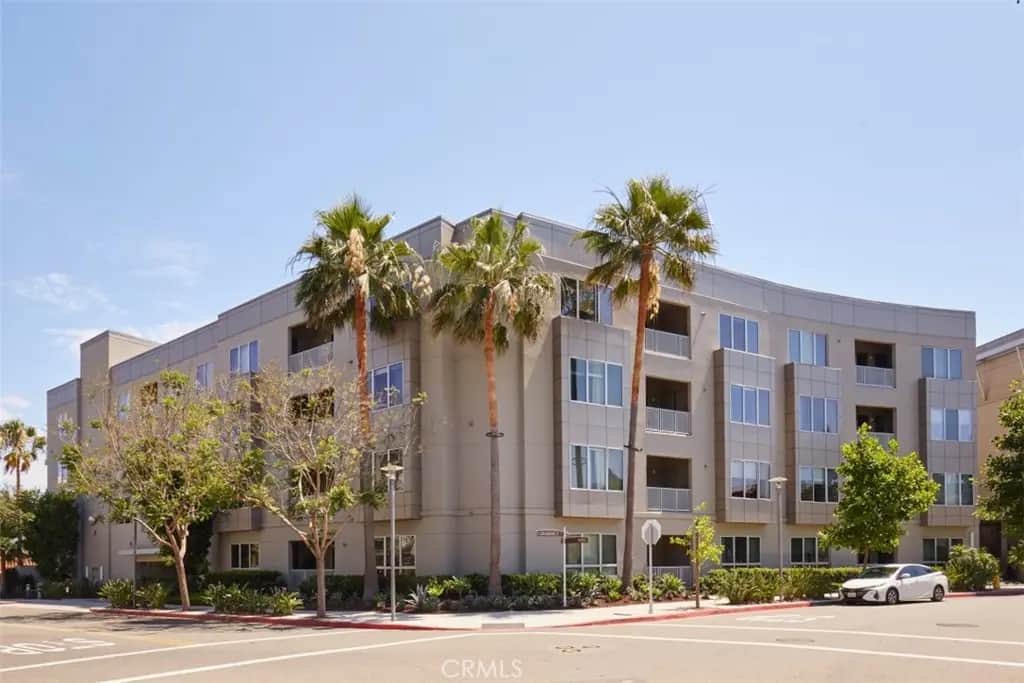 21 Gramercy 416, Irvine, CA — listing photo 1