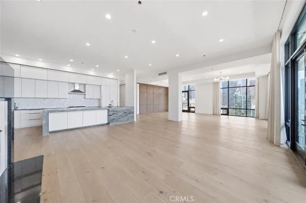 1111 S Grand Avenue PH 5, Los Angeles, CA — listing photo 1