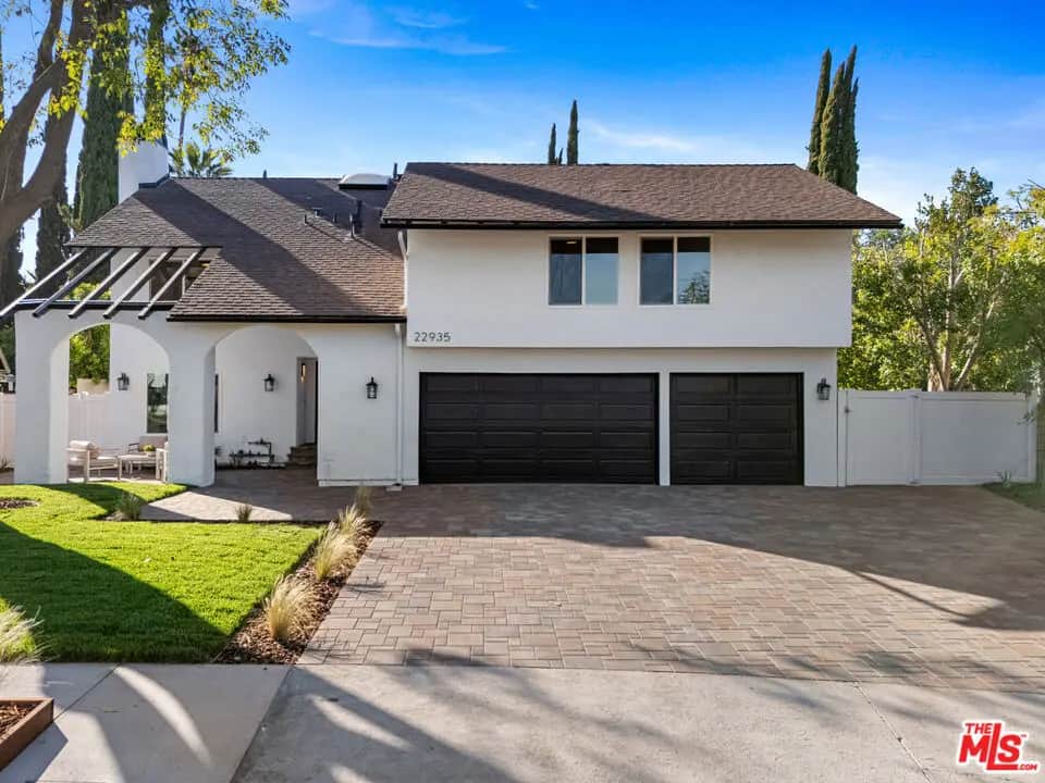 22935 Sylvan Street, Woodland Hills, CA — listing photo 1