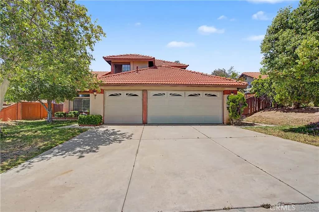 24708 Thornberry, Moreno Valley, CA — listing photo 1