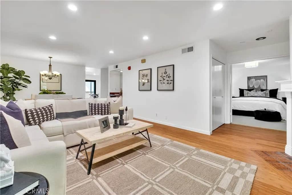 935 Main, El Segundo, CA — listing photo 1
