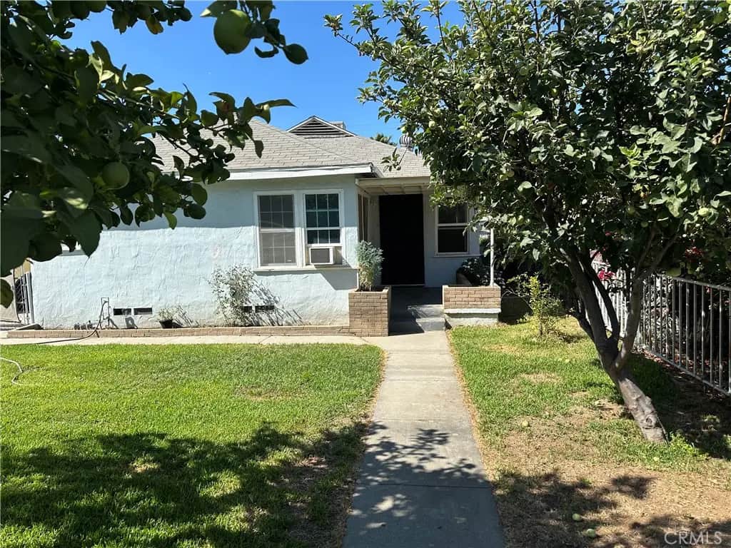 3432 Russell, Riverside, CA — listing photo 1