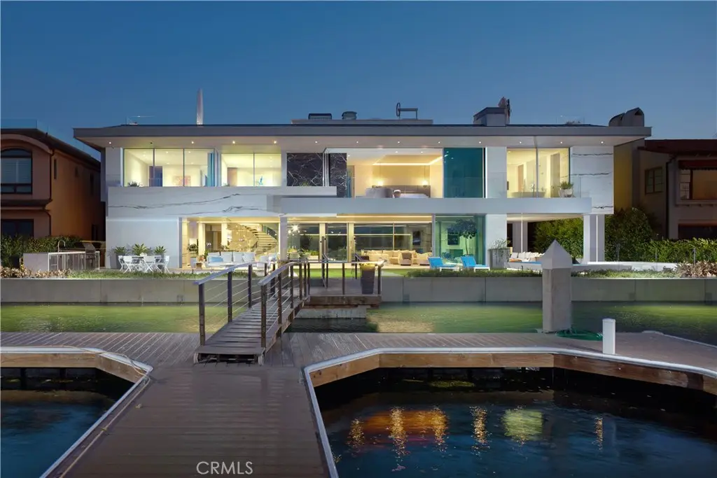 1220 W Bay Avenue, Newport Beach, CA — listing photo 1