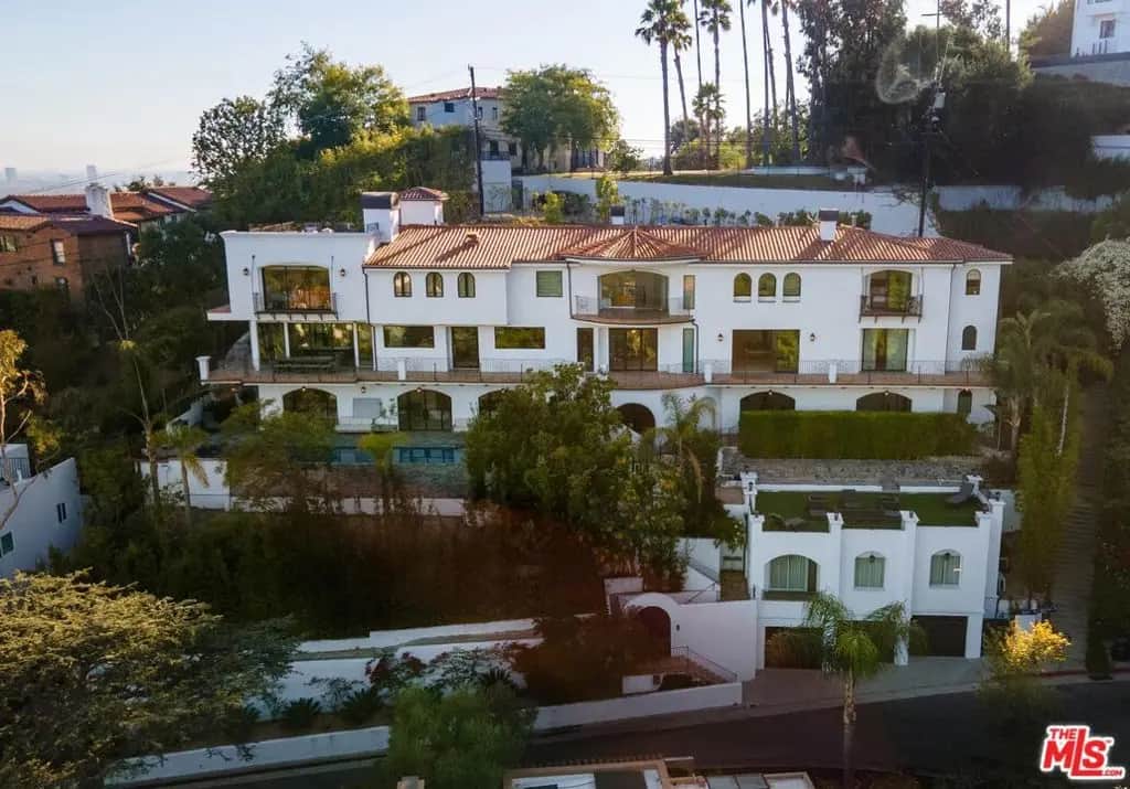 4733 Bonvue Avenue, Los Angeles, CA — listing photo 1