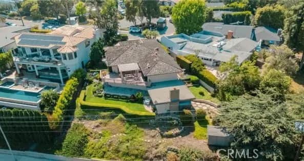 730 Saint James Place, Newport Beach, CA — listing photo 1