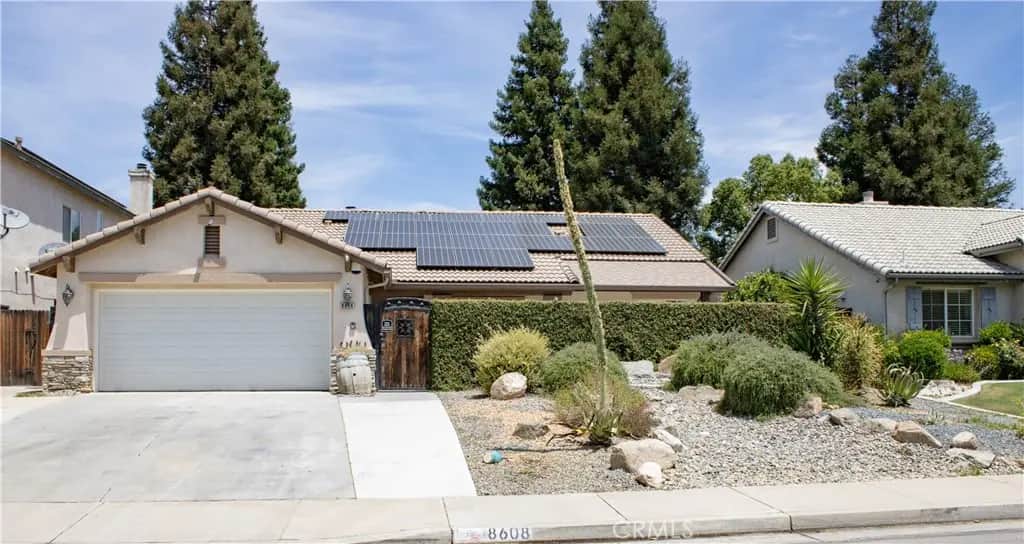 8608 Spanish Bay Drive, Bakersfield, CA — listing photo 1