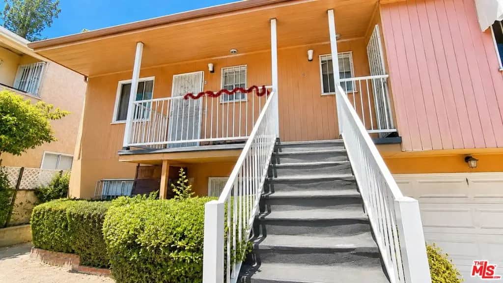 419 La Colina Drive 4, Inglewood, CA — listing photo 1