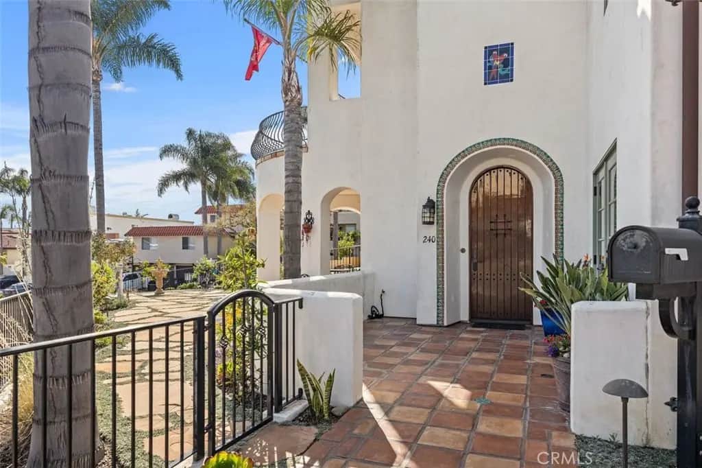 240 Avenida Rosa B, San Clemente, CA — listing photo 1