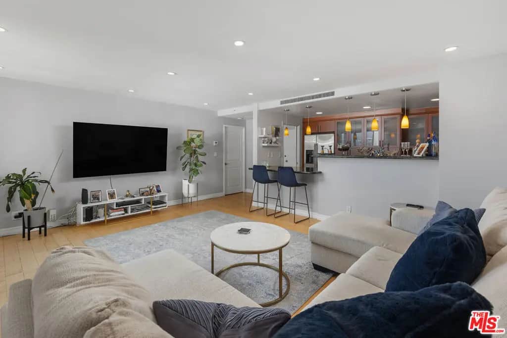 2170 Century Parkway 2003, Los Angeles, CA — listing photo 1