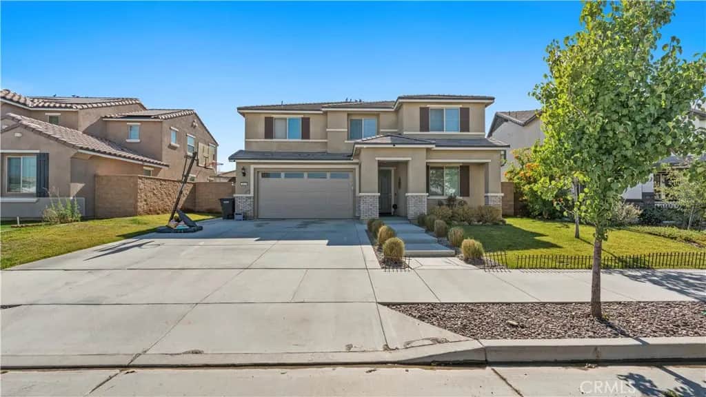 4633 Eagle, Perris, CA — listing photo 1