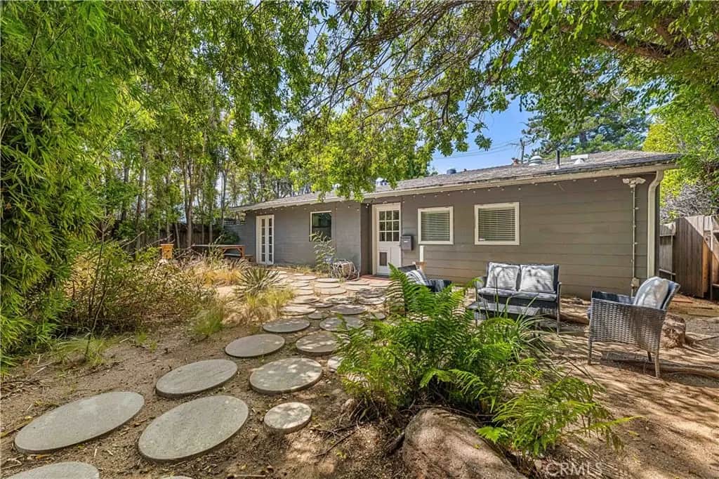 2361 Pelham, Los Angeles, CA — listing photo 1