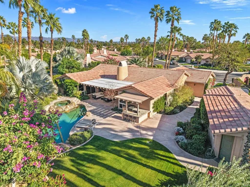 49105 Casa Del Rio, La Quinta, CA — listing photo 1