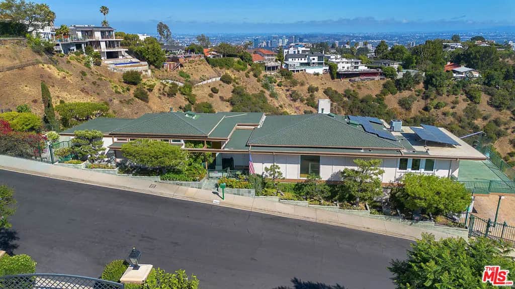 10924 Savona Road, Los Angeles, CA — listing photo 1