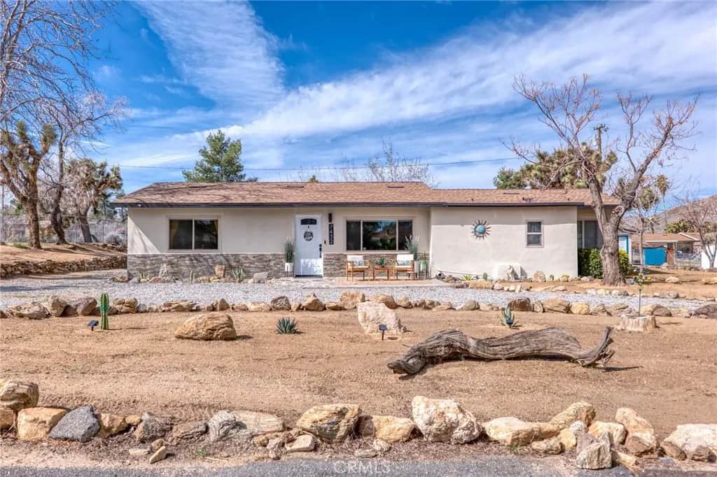 7432 Dumosa 1/2, Yucca Valley, CA — listing photo 1