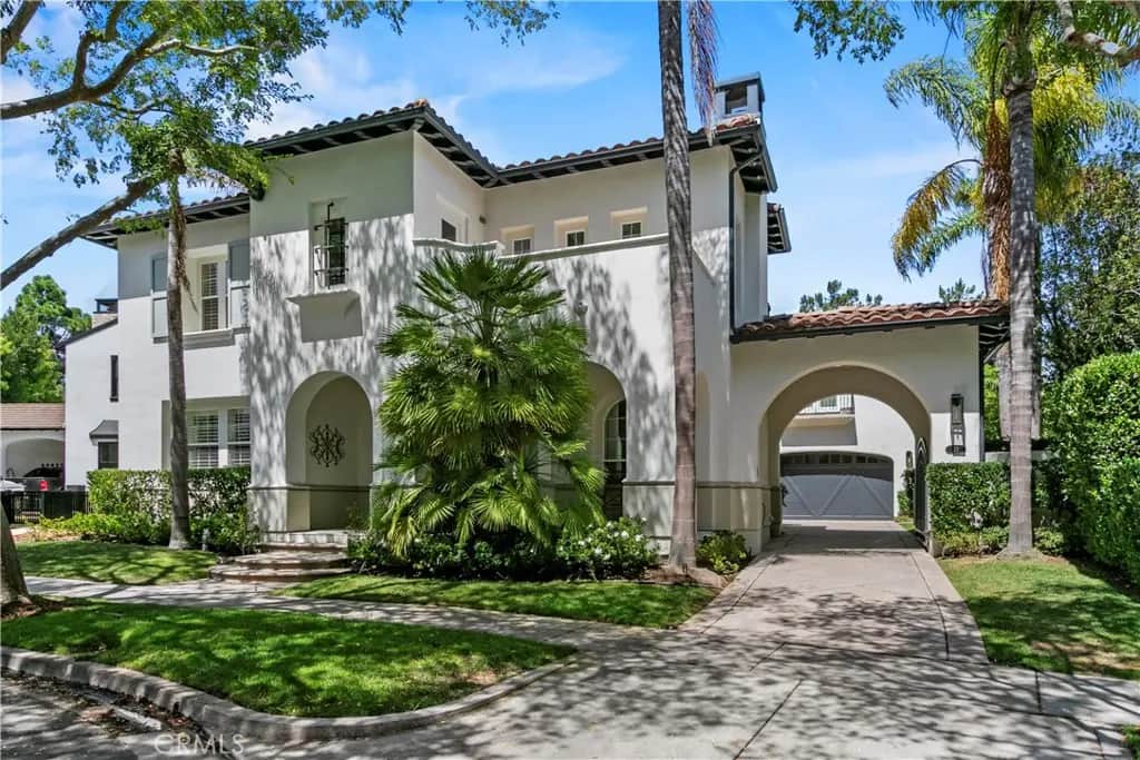 23 Boardwalk, Newport Beach, CA — listing photo 1