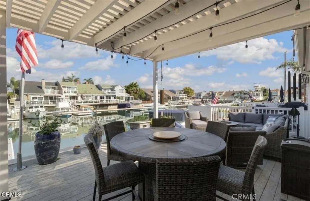 4541 Lyme Bay, Oxnard, CA — listing photo 1