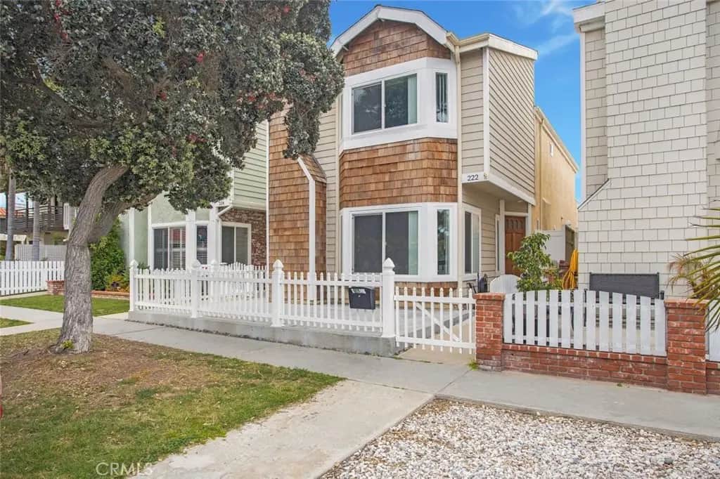 222 17th Street, Huntington Beach, CA — listing photo 1