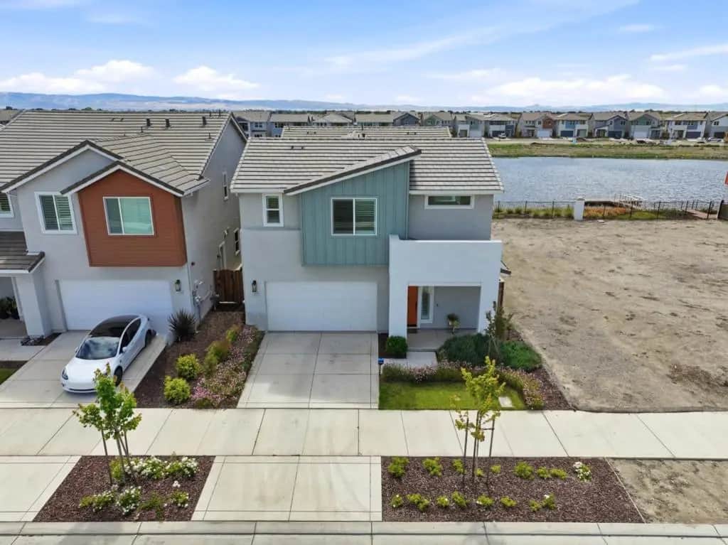 17439 Harbor View Avenue, Lathrop, CA — listing photo 1