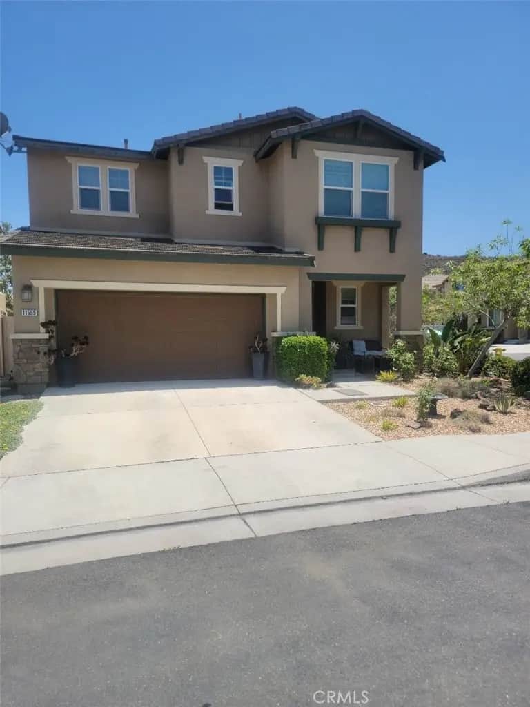 11555 Valley Oak Lane, Corona, CA — listing photo 1