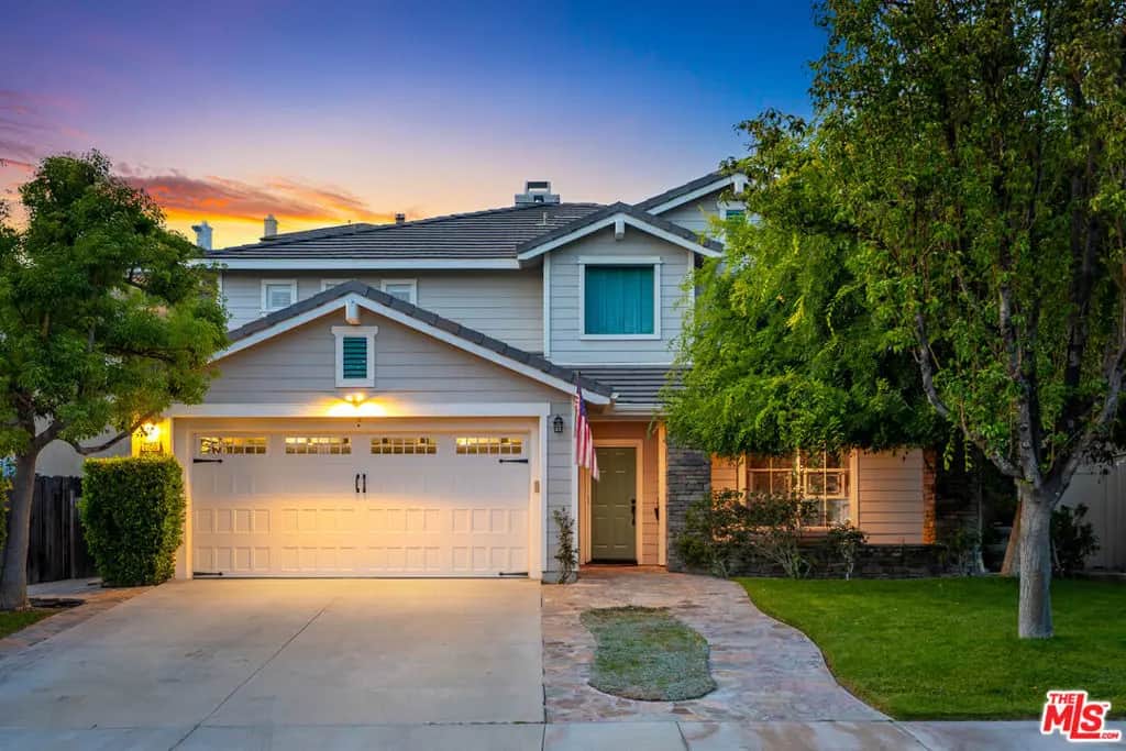 21155 Lone Star Way, Santa Clarita, CA — listing photo 1