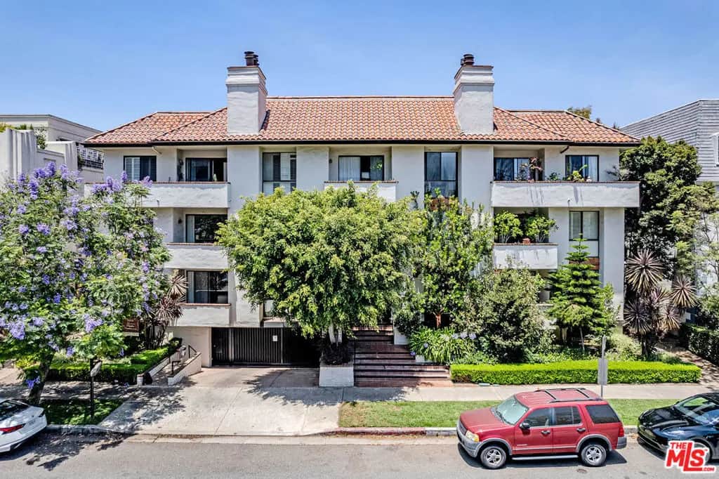 11755 Montana Avenue 306, Los Angeles, CA — listing photo 1