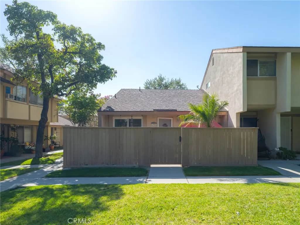 1250 S Diamond Bar Blvd A, Diamond Bar, CA — listing photo 1