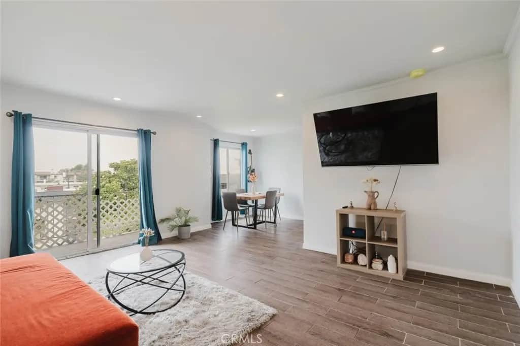 3734 S Canfield 330, Los Angeles, CA — listing photo 1