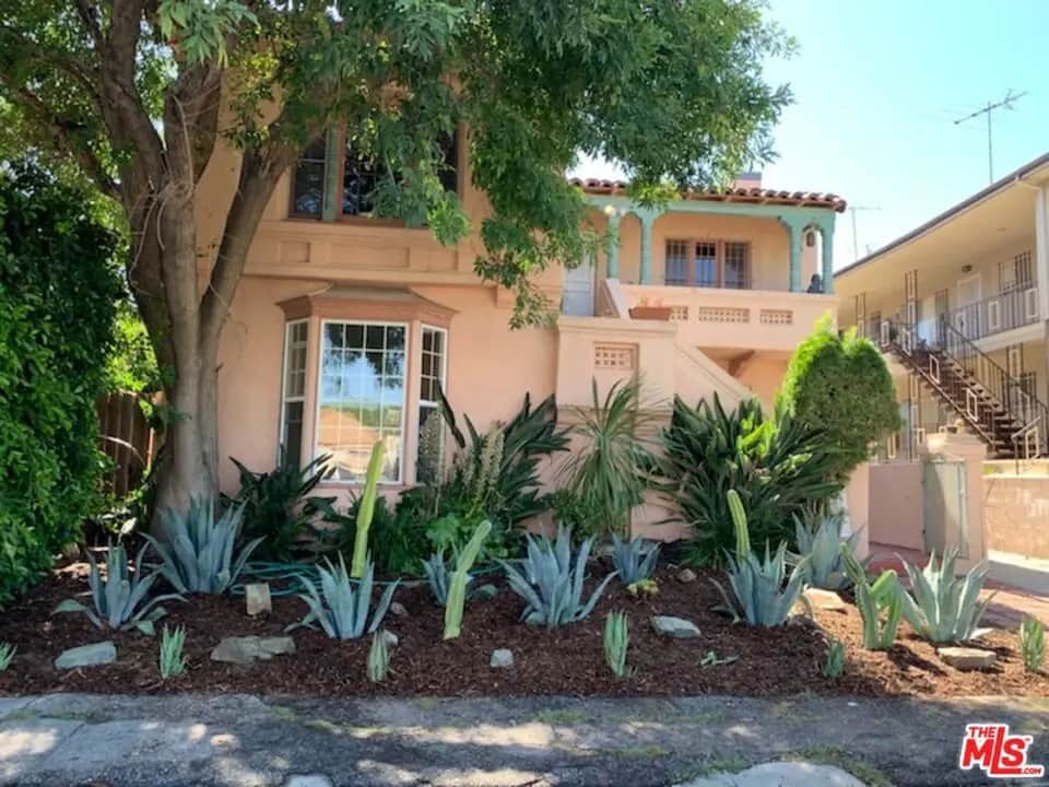 931 S Holt Avenue, Los Angeles, CA — listing photo 1