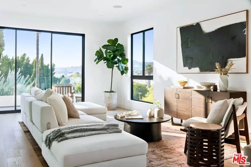 863 1/2 Hyperion Avenue, Los Angeles, CA — listing photo 1
