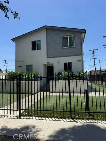 118 E 107th, Los Angeles, CA — listing photo 1