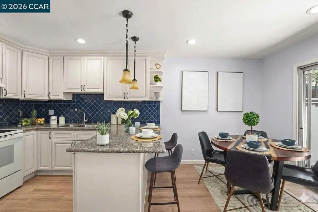 2135 Ascot Dr 13, Moraga, CA — listing photo 1