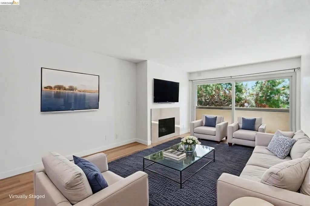 955 Shorepoint Ct 208, Alameda, CA — listing photo 1