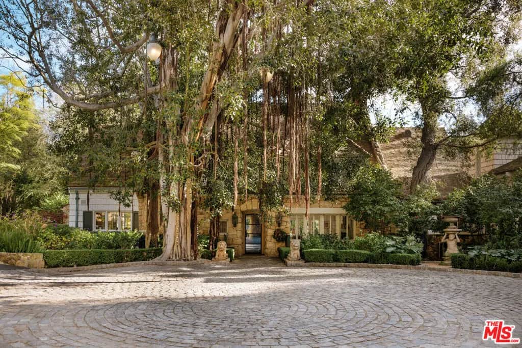 9631 Cedarbrook Drive, Beverly Hills, CA — listing photo 1