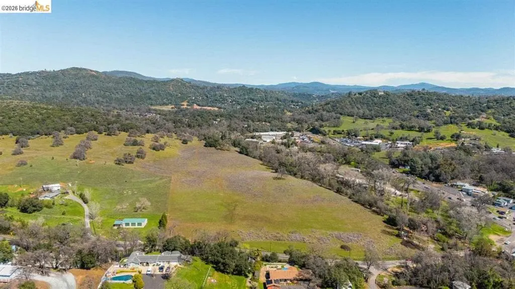 18701 Rawhide Rd, Jamestown, CA — listing photo 1