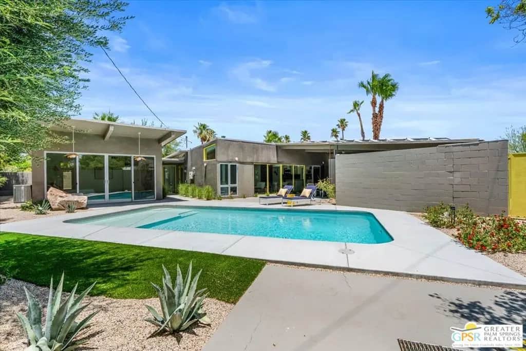 2839 N Davis Way, Palm Springs, CA — listing photo 1