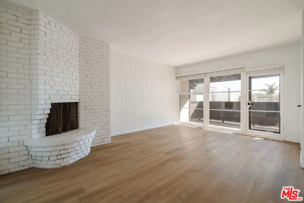 1147 Horn Avenue 5, West Hollywood, CA — listing photo 1