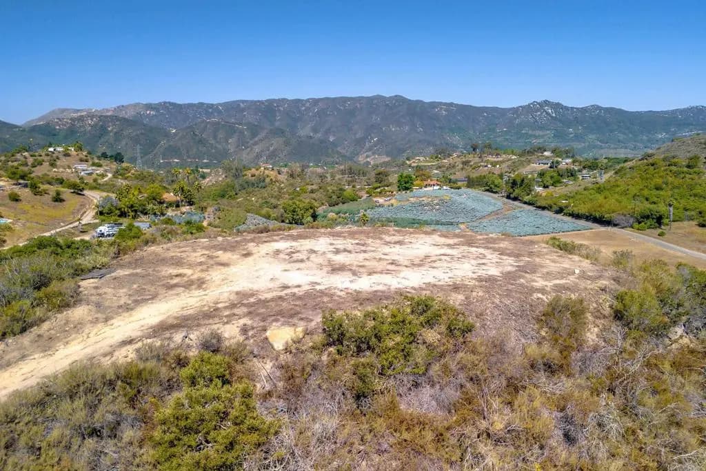 27 Daily Road, Fallbrook, CA — listing photo 1