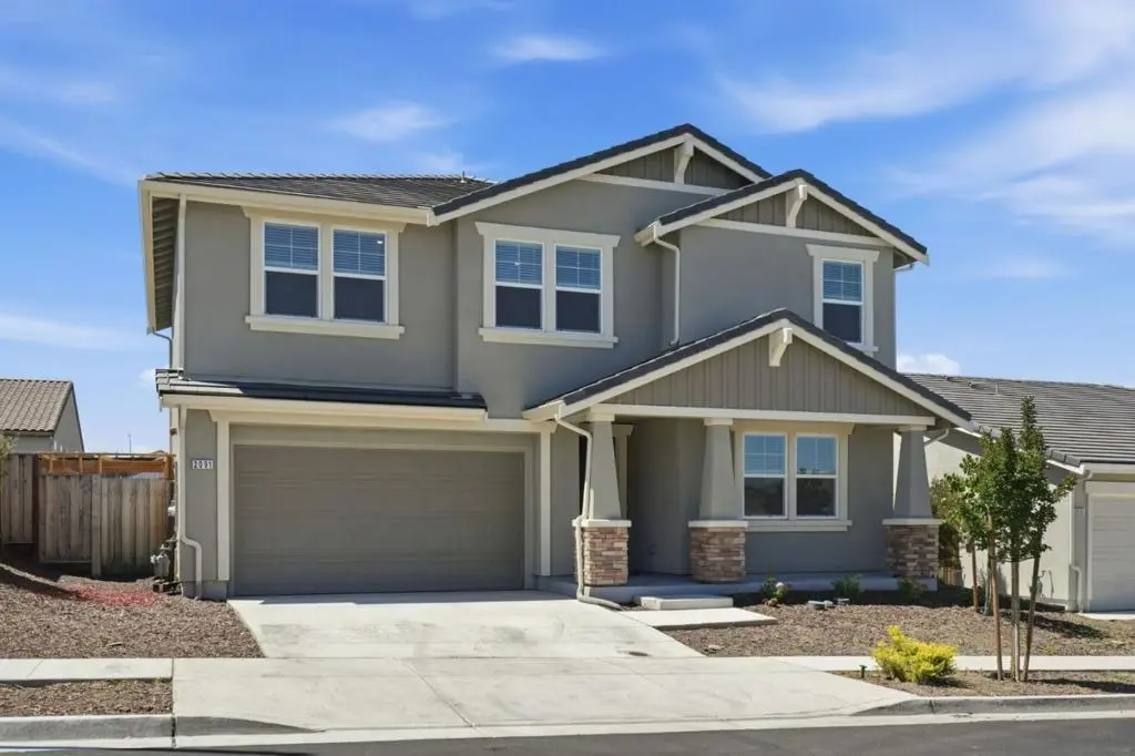 2091 Mint Drive, Hollister, CA — listing photo 1
