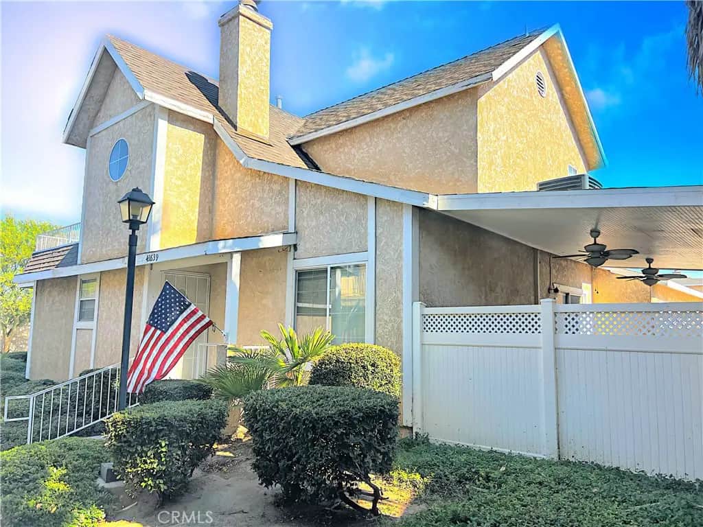 43639 Park Avenue, Lancaster, CA — listing photo 1