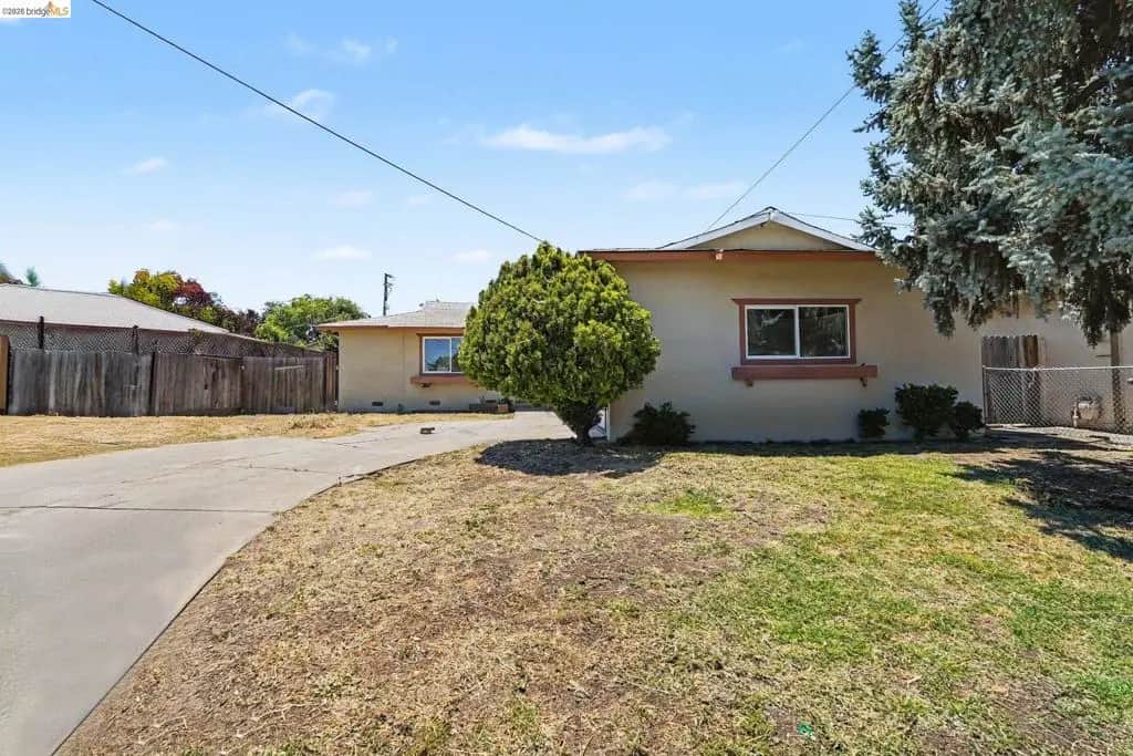 2467 Tanager Cir, Concord, CA — listing photo 1