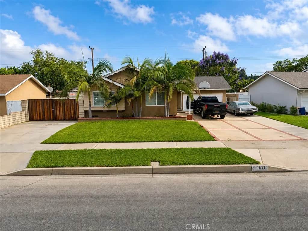 811 E Saint James Avenue, Orange, CA — listing photo 1