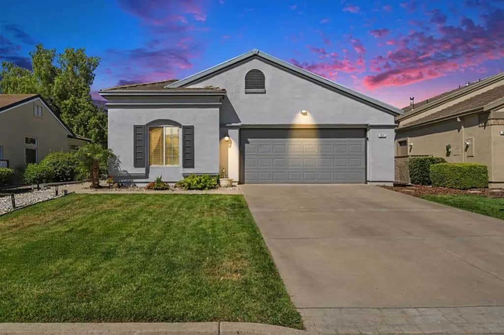 571 Central Park Place, Brentwood, CA — listing photo 1
