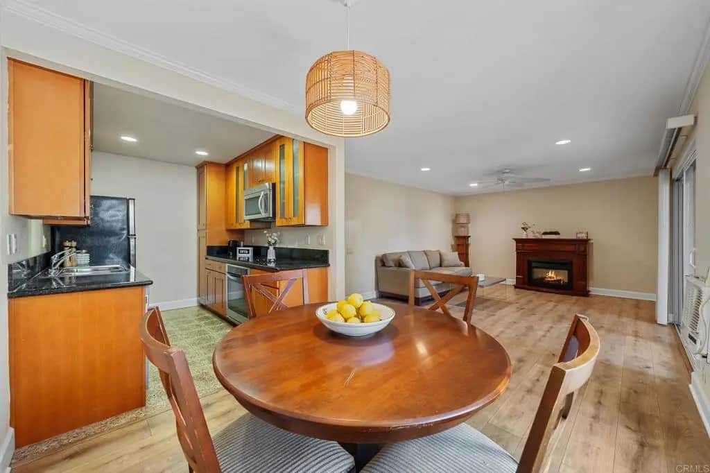 8548 Via Mallorca E, La Jolla, CA — listing photo 1