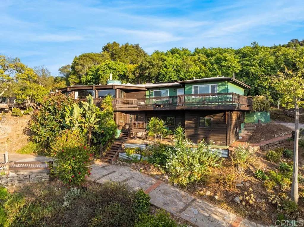 2870 N Twin Oaks Valley Road, San Marcos, CA — listing photo 1